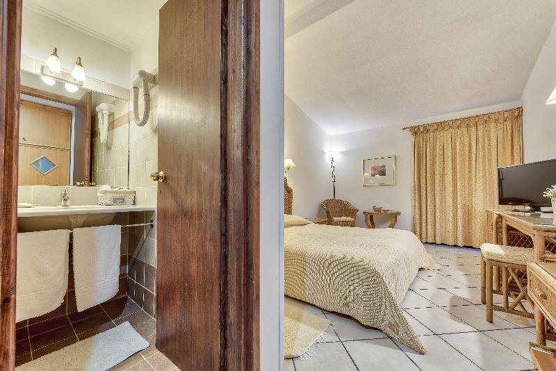 Vasilikí Aquarius Hotel מראה חיצוני תמונה