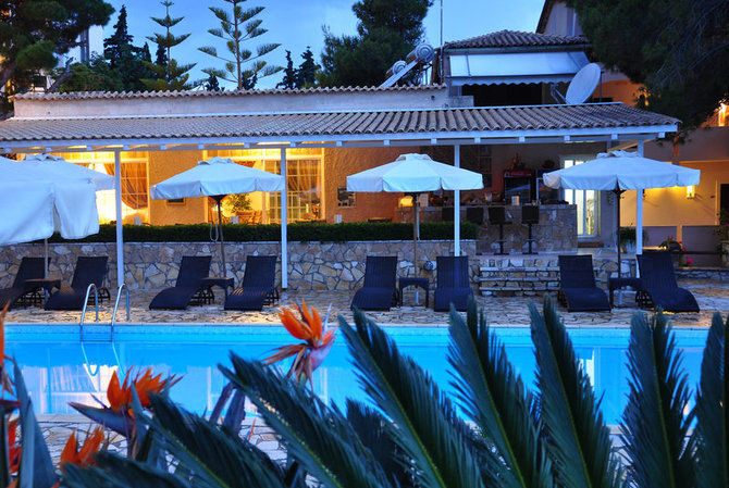 Vasilikí Aquarius Hotel מראה חיצוני תמונה